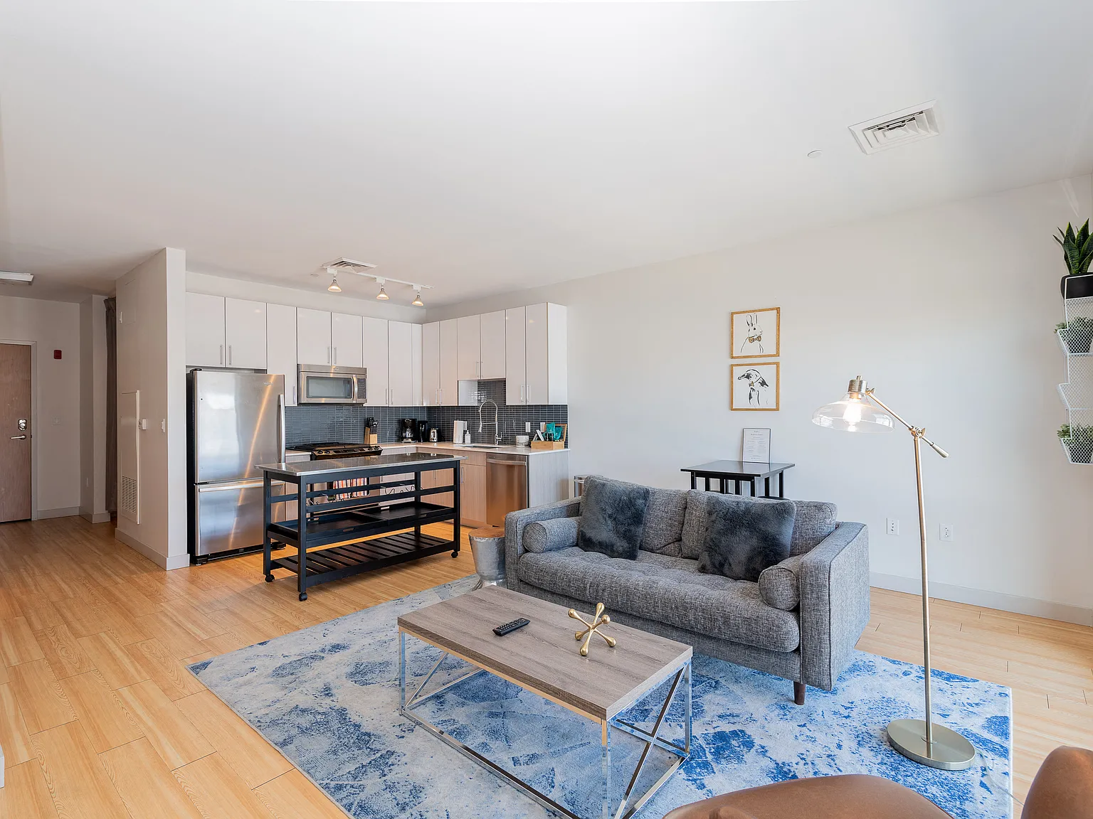 West Square Apartments — Photo 3