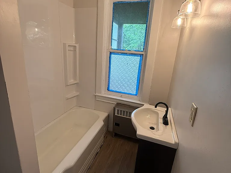 39 Kenmore Ave #1 — Photo 10