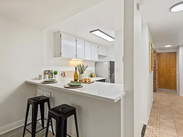 1470 Creekside Dr #17 — Photo 9