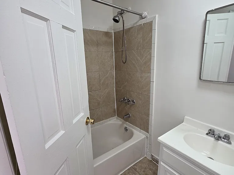 119 Ludlow St #4EFA — Photo 4