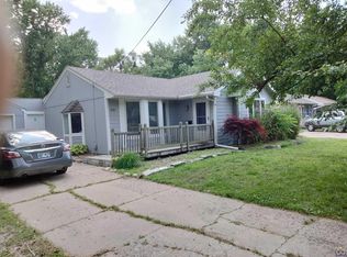 4501 SW 17th St, Topeka, KS 66604