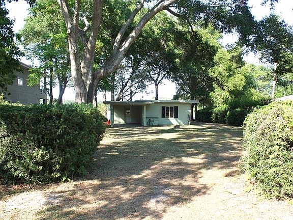 3rd image of 375 Clermont Ave