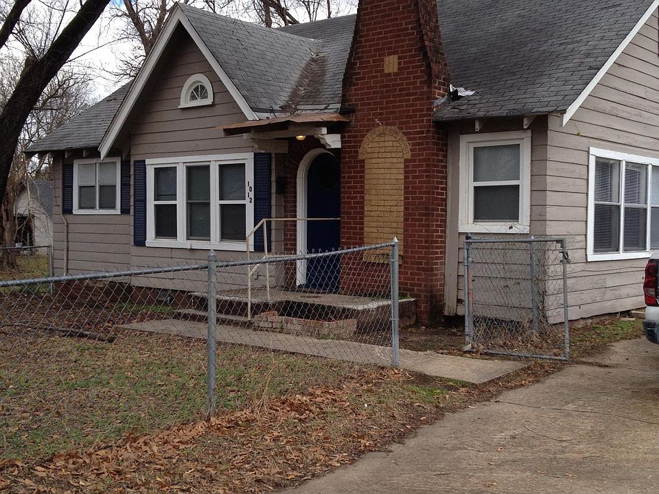 1st image of 1012 East St