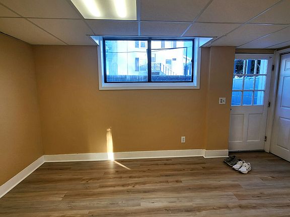 Front Room / Foyer Area