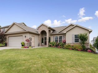 218 Buckeye Ln, Riverside, IA 52327