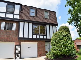 223 Greenwood Dr, Canonsburg, PA 15317
