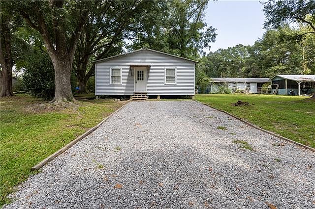 1st image of 39445 Cooper Ln