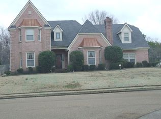 8805 Plantation Oaks Dr, Cordova, TN 38018
