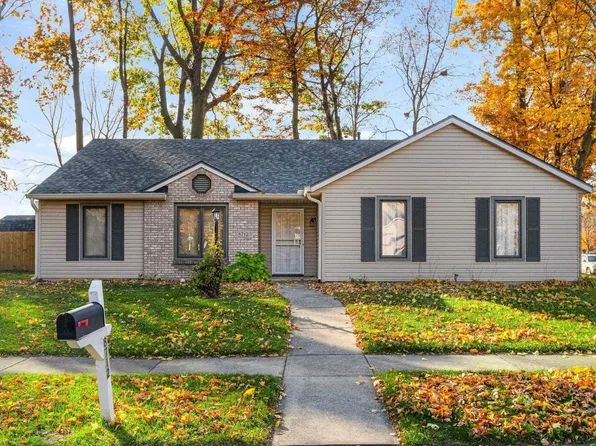 8712 Middleboro Pl, New Haven, IN 46774