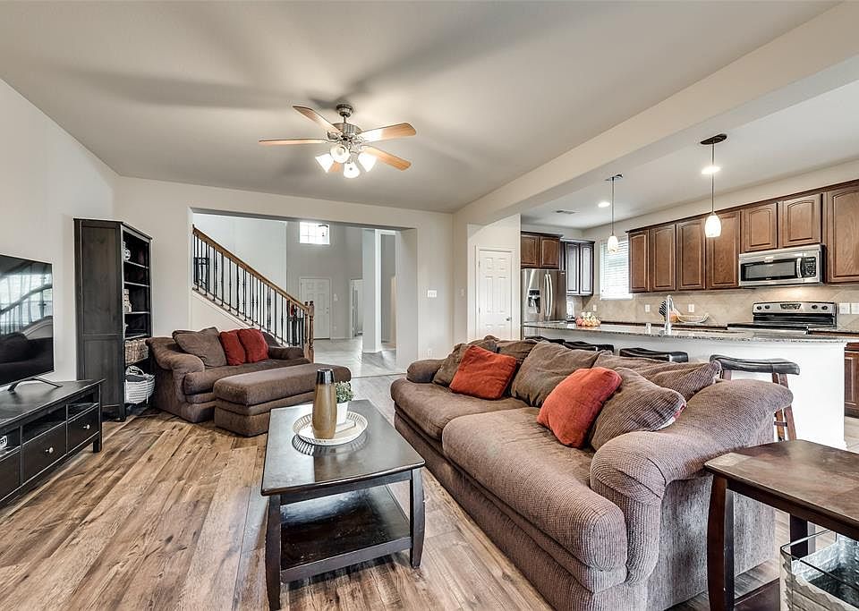 1st image of 1512 Pelican Dr