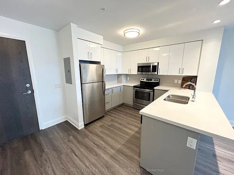 460 A Belmont Ave W #102 — Photo 4