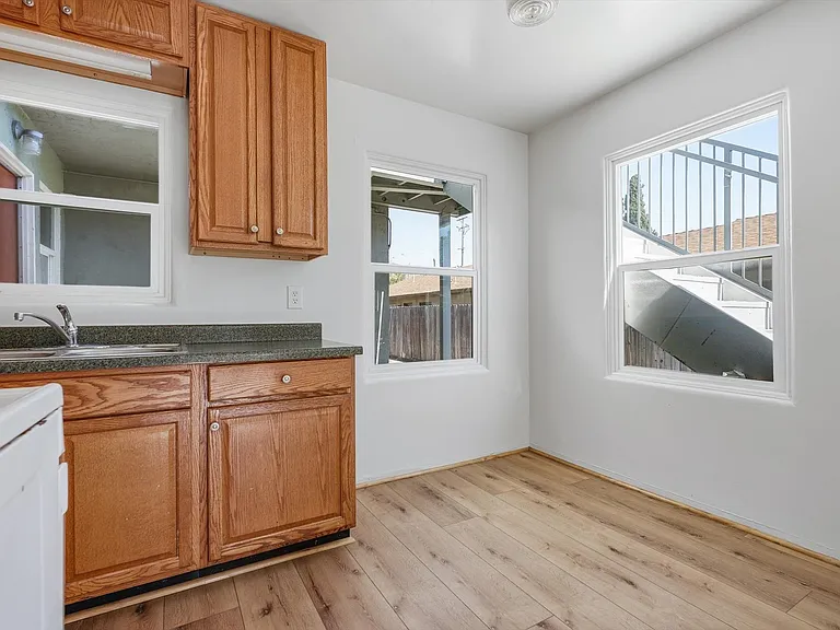 124 Stenner St — Photo 5