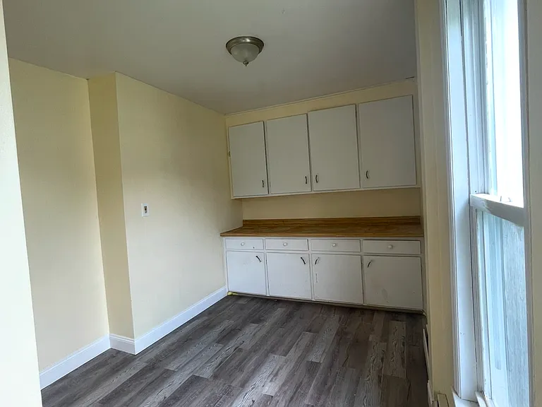 371 Congress Ave #3 — Photo 10