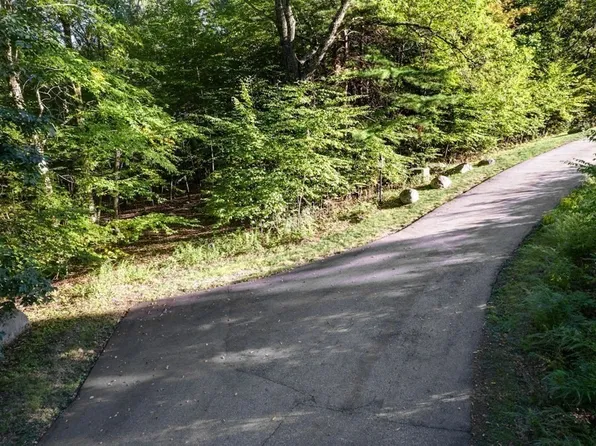 25 Castle Rd, Northborough, MA 01532