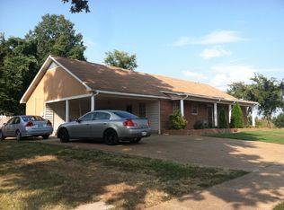 6902 Starkenburg Ln, Memphis, TN 38115