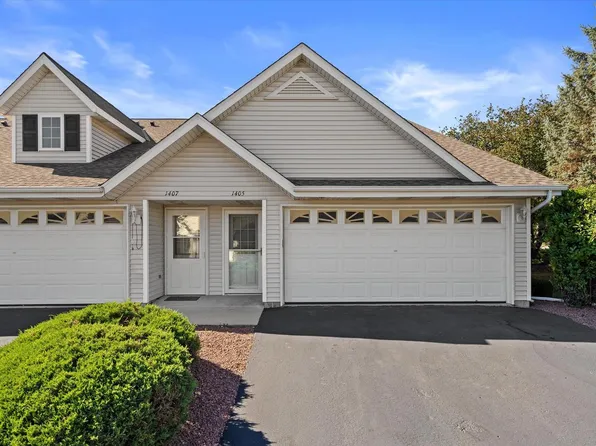 1405 Watercress CIRCLE, West Bend, WI 53095