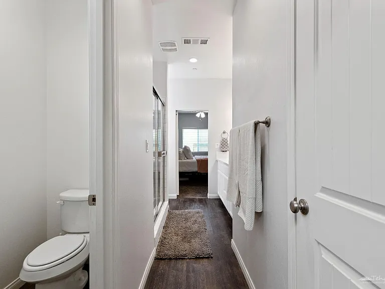 1317 Fair Oak Dr — Photo 9