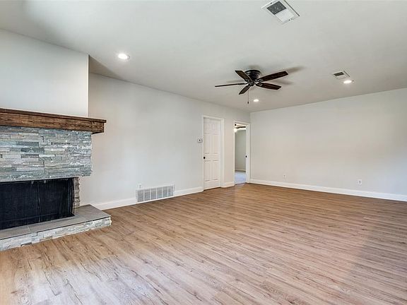 5th image of 3500 Esplendor Ave