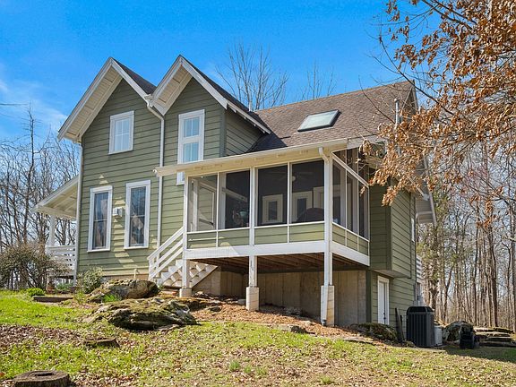 2nd image of 526 Shiloh Rd