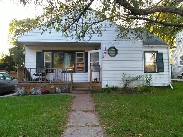 1915 Ridgeland Rd, Rockford, IL 61108