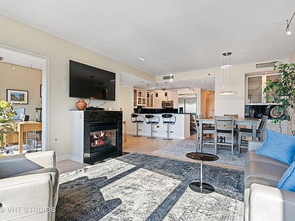 3rd image of 130 N Garland Ct APT 4802