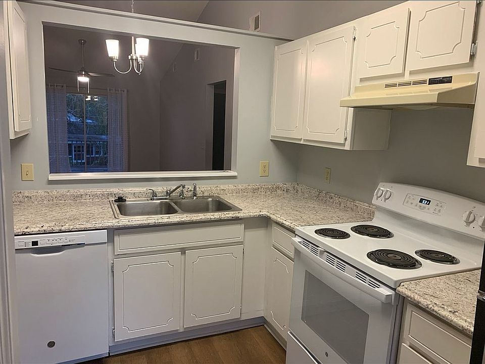 2nd image of 910 Brett Dr APT 153