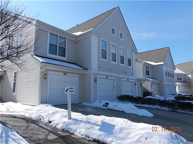 2nd image of 967 Hillside Lake Ter #805