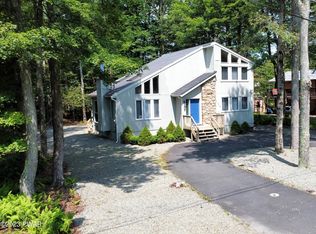 404 Sunnyfield Ter, Tobyhanna, PA