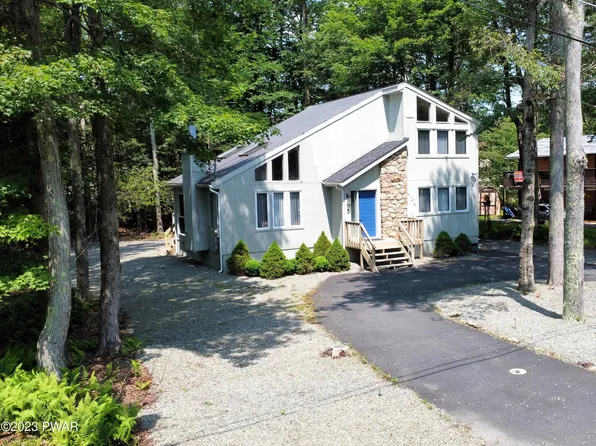 404 Sunnyfield Ter, Tobyhanna, PA 18466