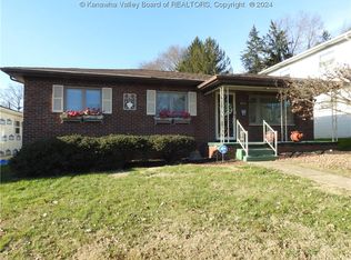 435 24th St, Dunbar, WV 25064