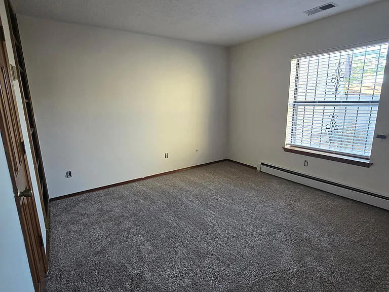 10120 Admiral Halsey Dr NE — Photo 16