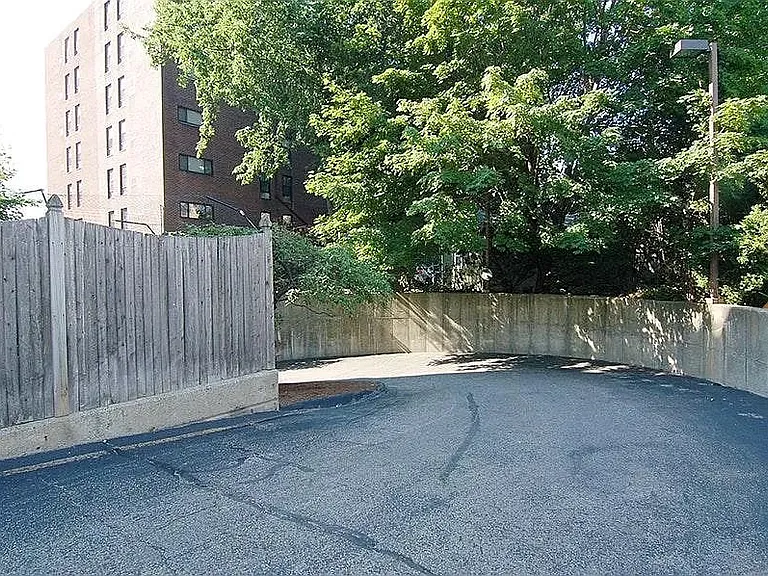 332 Franklin St #700 — Photo 3