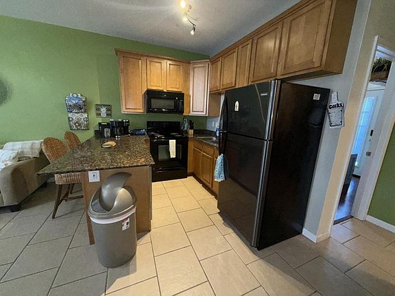 5th image of 1131 Century Oaks Dr #C