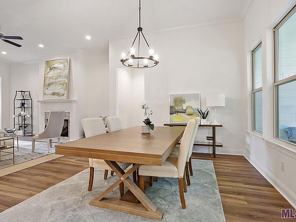 4th image of 12019 Clare Ct