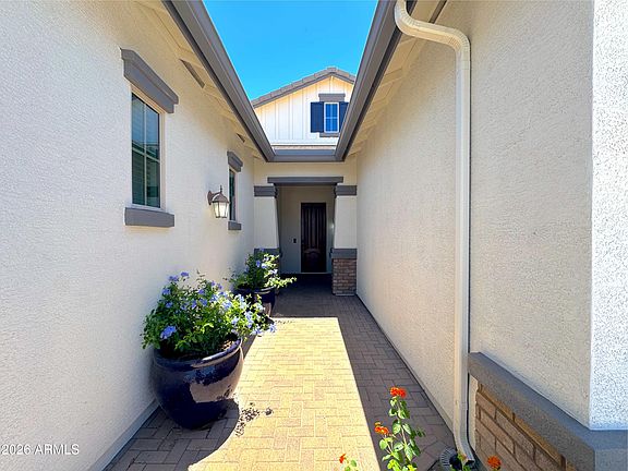 3rd image of 2557 E ORLEANS Drive