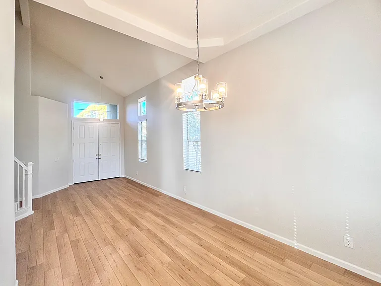 5085 Carmel Knolls Dr — Photo 10