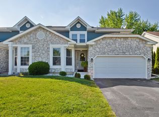 1040 Georgian Pl, Bartlett, IL 60103