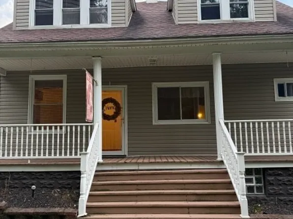 1910 2nd St, Connellsville, PA 15425
