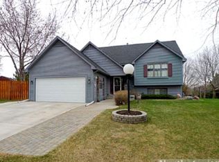 1745 Heifort Ct, Stillwater, MN 55082