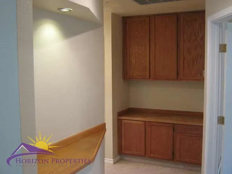 2030 Moontree Dr — Photo 25