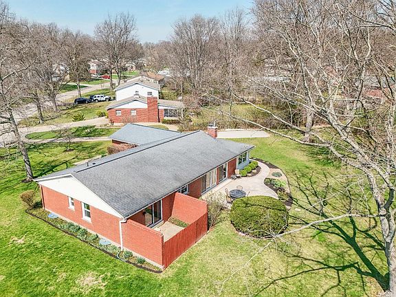 4th image of 7214 Greenfarms Dr