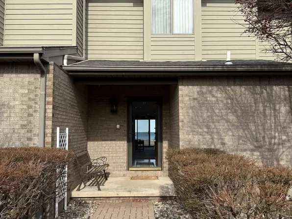 57 Harbour View Point #57, Linwood, MI 48634
