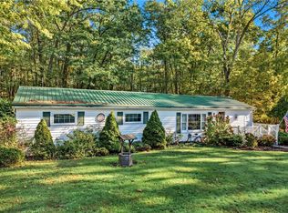 571 Buckeye Dr, Sharpsville, PA 16150