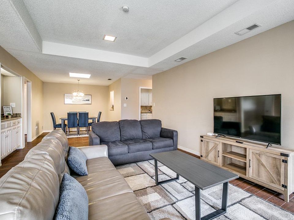 1st image of 2404 Guerrero Dr
