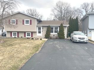37449 N Piper Ln, Lake Villa, IL 60046