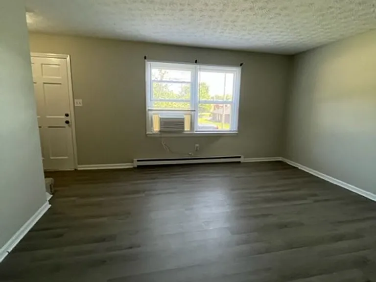 314 Walters Ln — Photo 5
