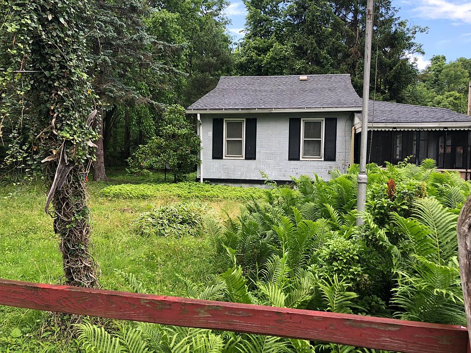 1st image of 38 Bradford Ave