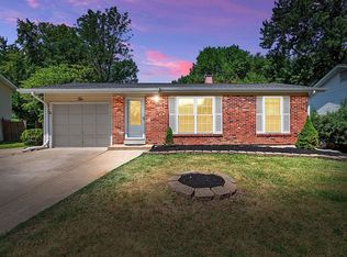 10 Debbie Dr, Saint Peters, MO
