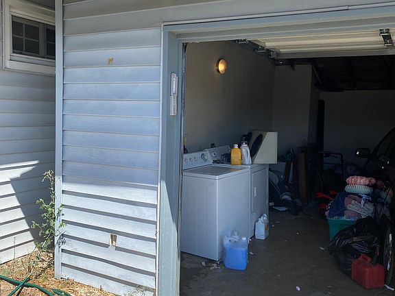 2nd image of 7652 Denise St