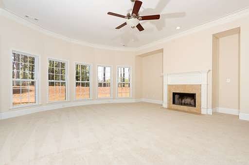 5th image of 205 Mill Crest Ct